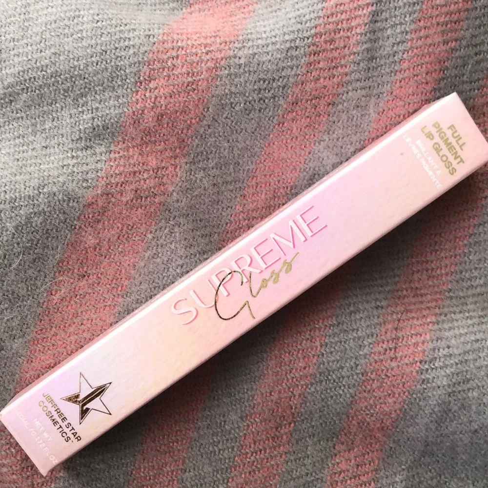 JEFFREE STAR Supreme Gloss, color-top shelf, NWT